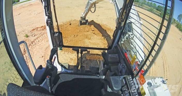 Takeuchi TB280FR Средни екскаватори 7т - 12т