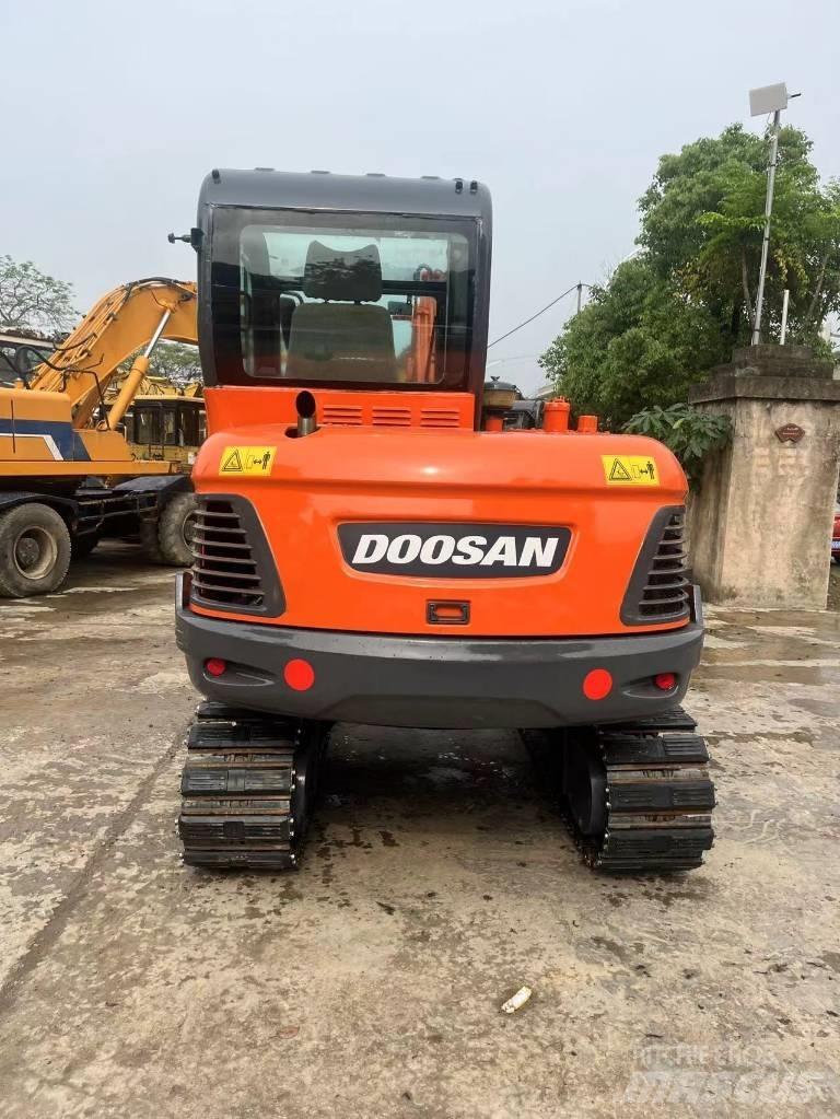 Doosan DX55-9C Мини екскаватори < 7 т