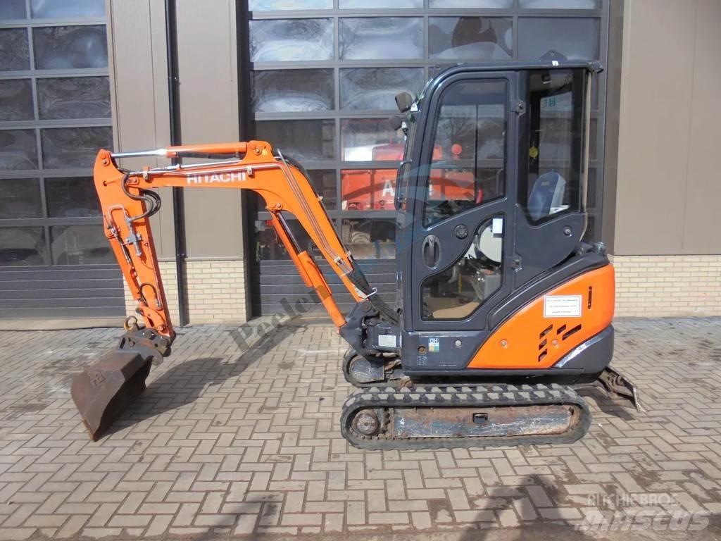 Hitachi Zaxis 18-3 Мини екскаватори < 7 т
