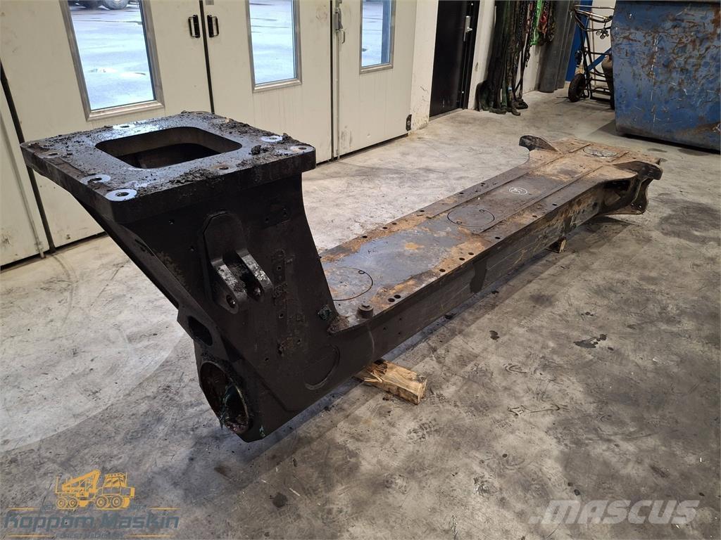 Komatsu 845 Други компоненти