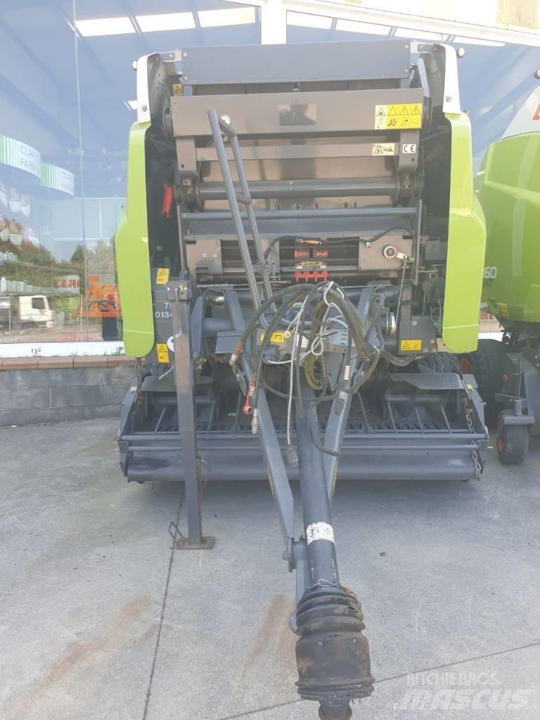 CLAAS Variant 360 Сламопреси за кръгли бали
