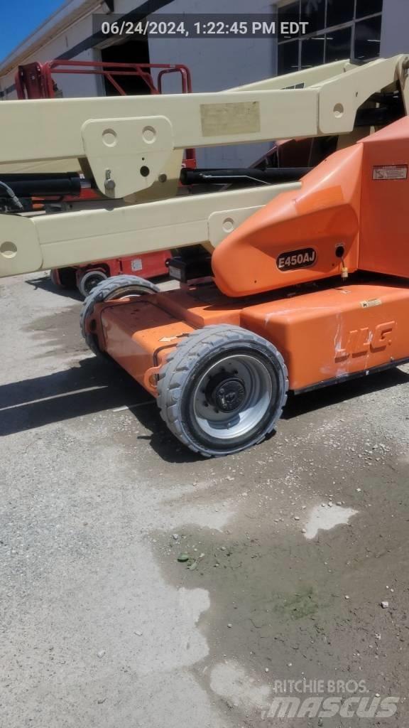 JLG E 450 AJ Съчленени стрелови подемници