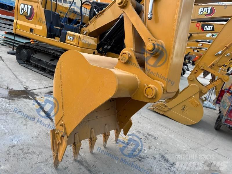 CAT 320 D Верижен екскаватор