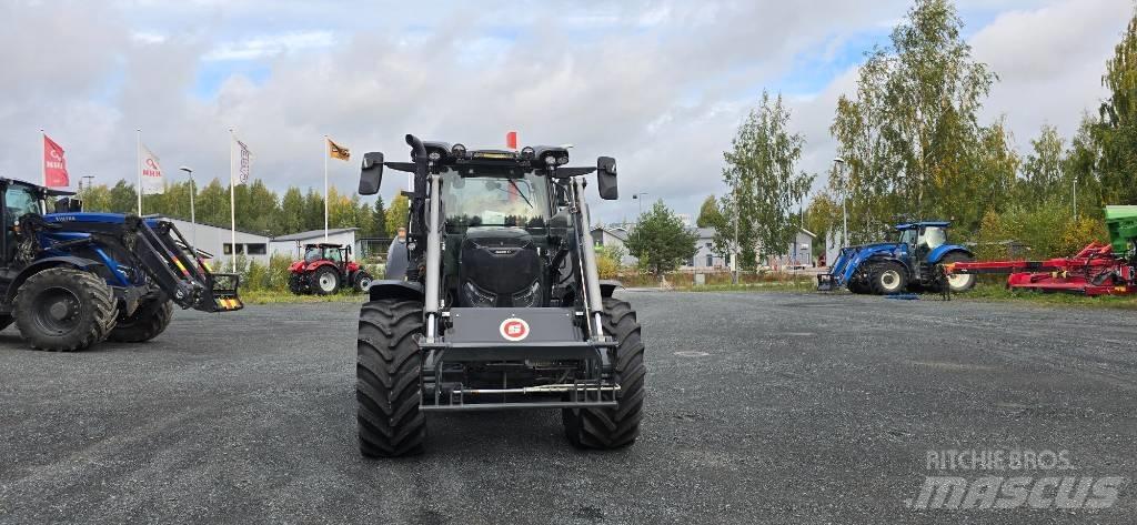 Case IH Maxxum 150 Трактори