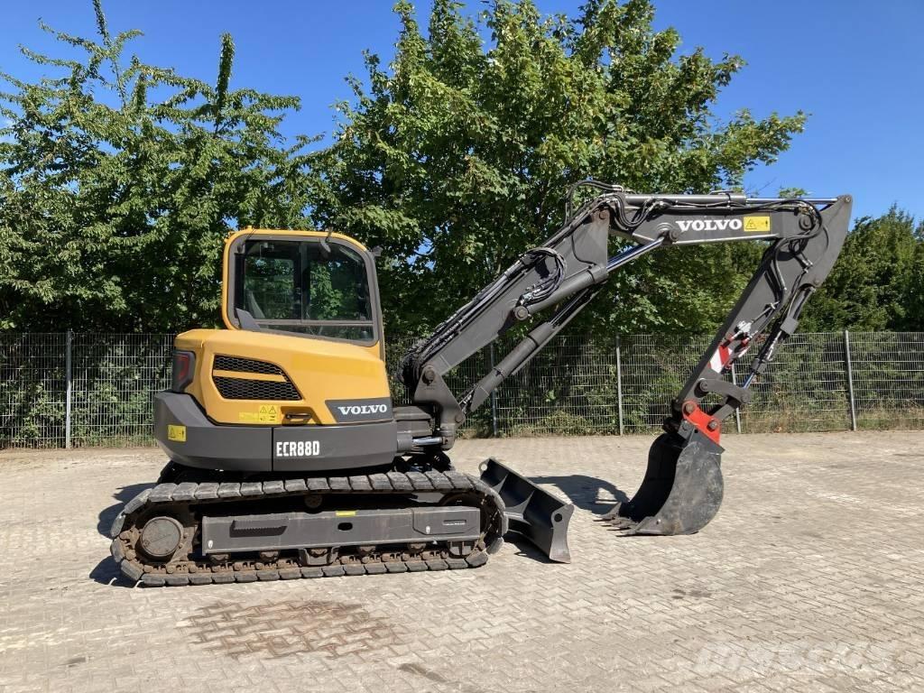 Volvo ECR 88 D Средни екскаватори 7т - 12т