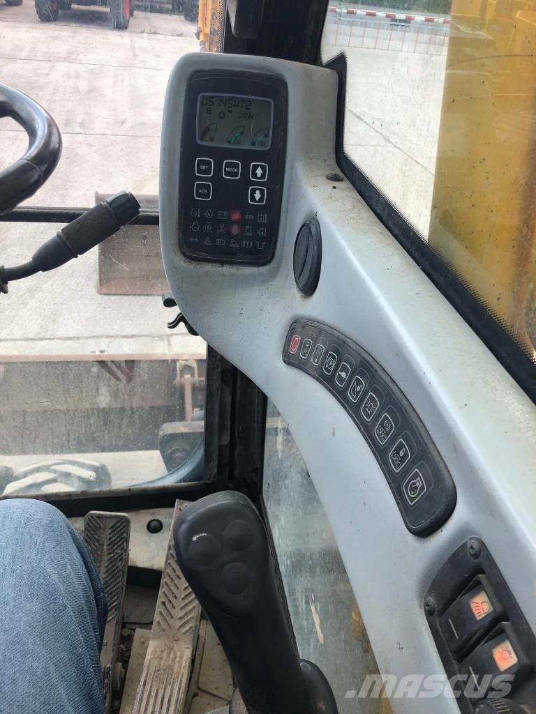 JCB JS145W Колесни екскаватори