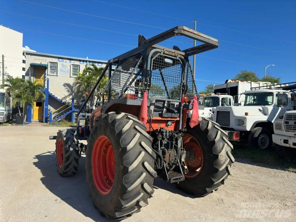 Kubota M 5-111 Трактори