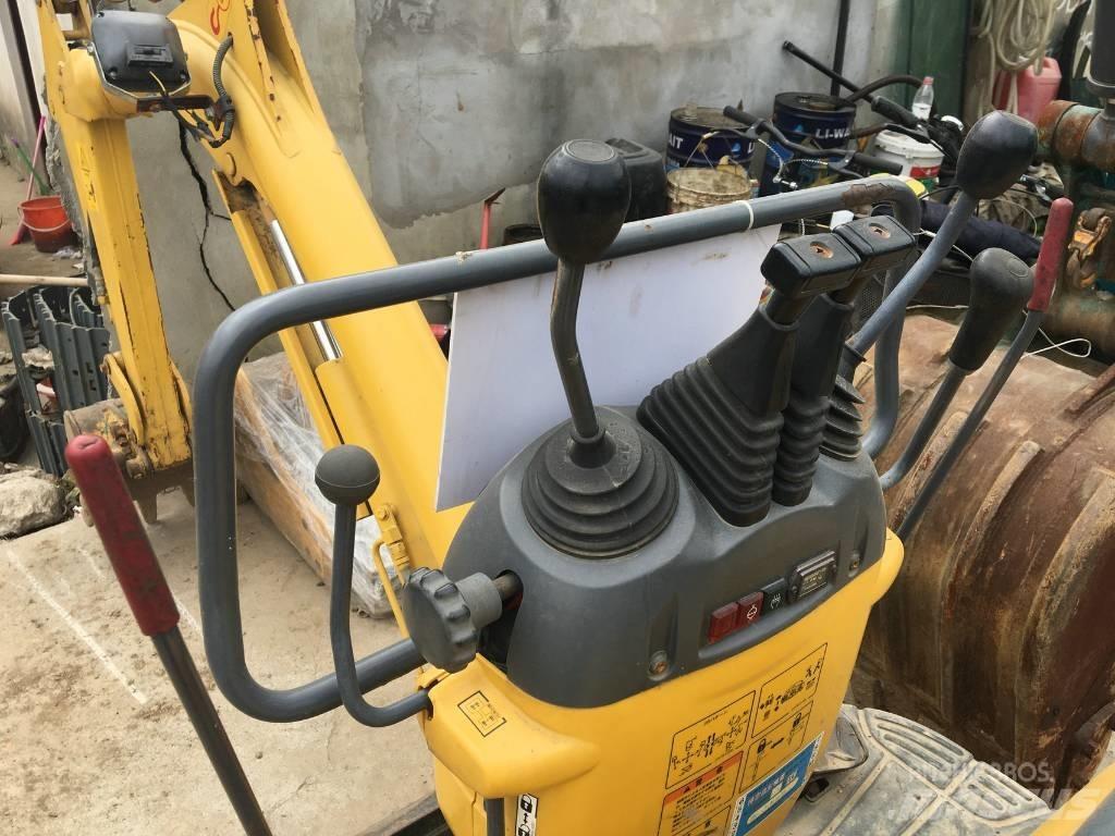 Komatsu PC 10 Мини екскаватори < 7 т