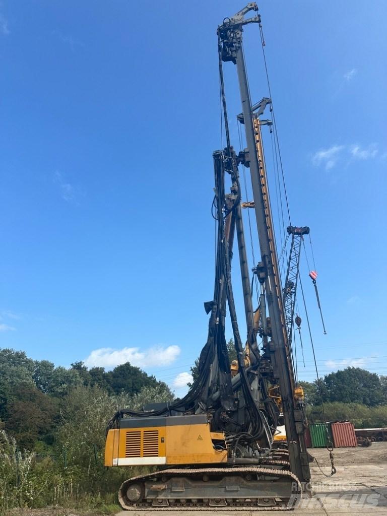 Liebherr LRB 155 Пилоти
