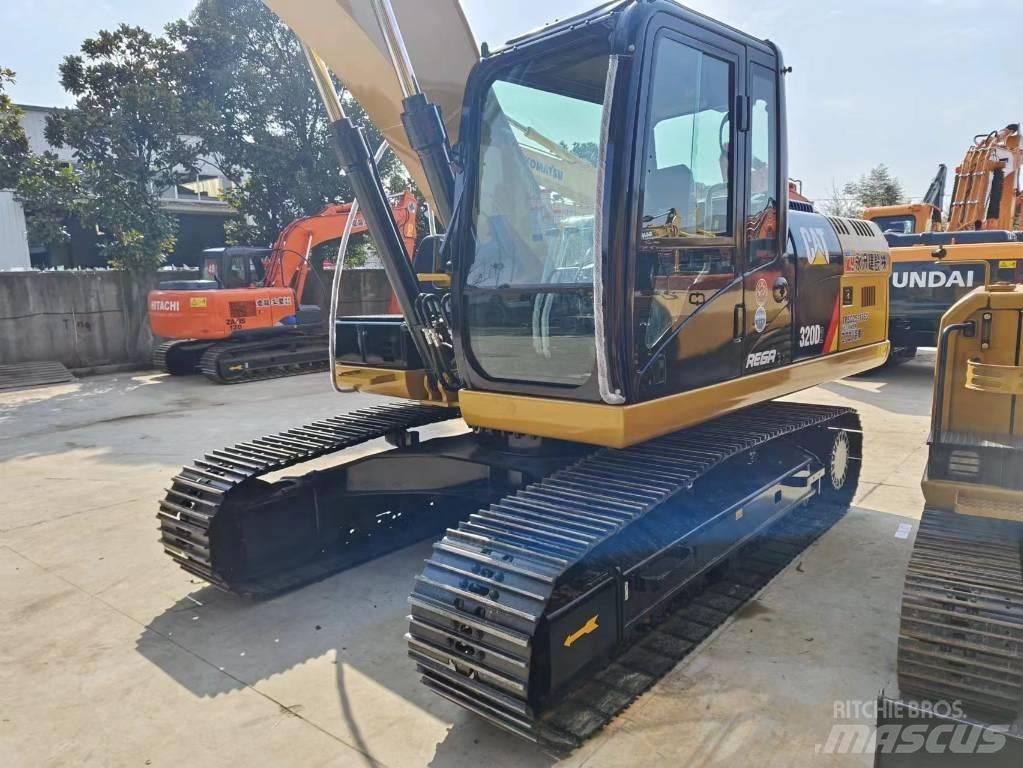 CAT 320 D 2 Верижен екскаватор