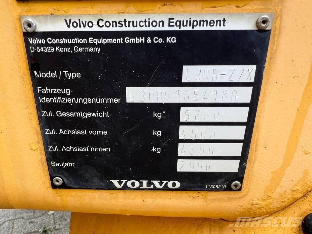 Volvo L 30 B Колесни товарачи