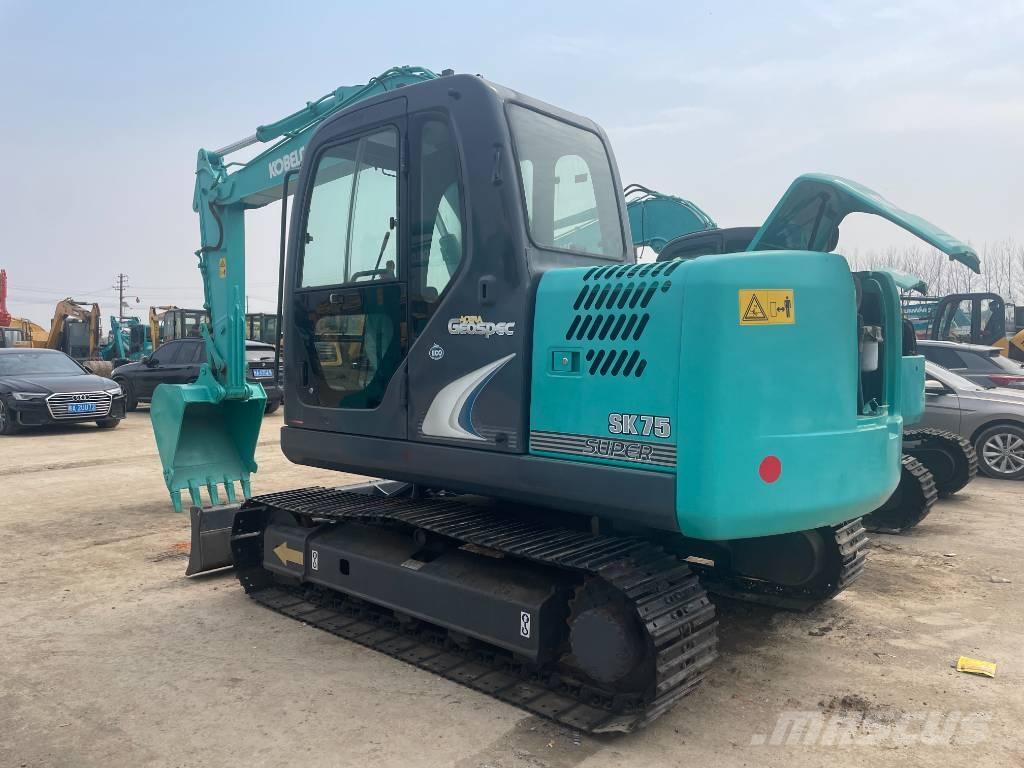 Kobelco SK 75 Средни екскаватори 7т - 12т