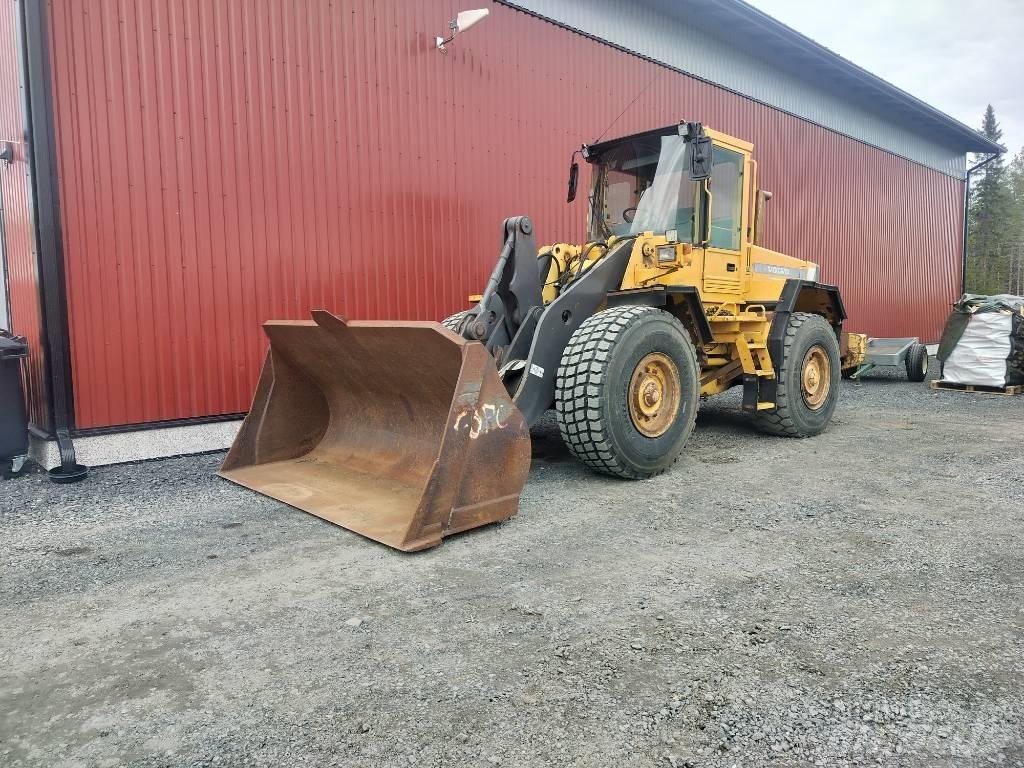 Volvo L90C Колесни товарачи