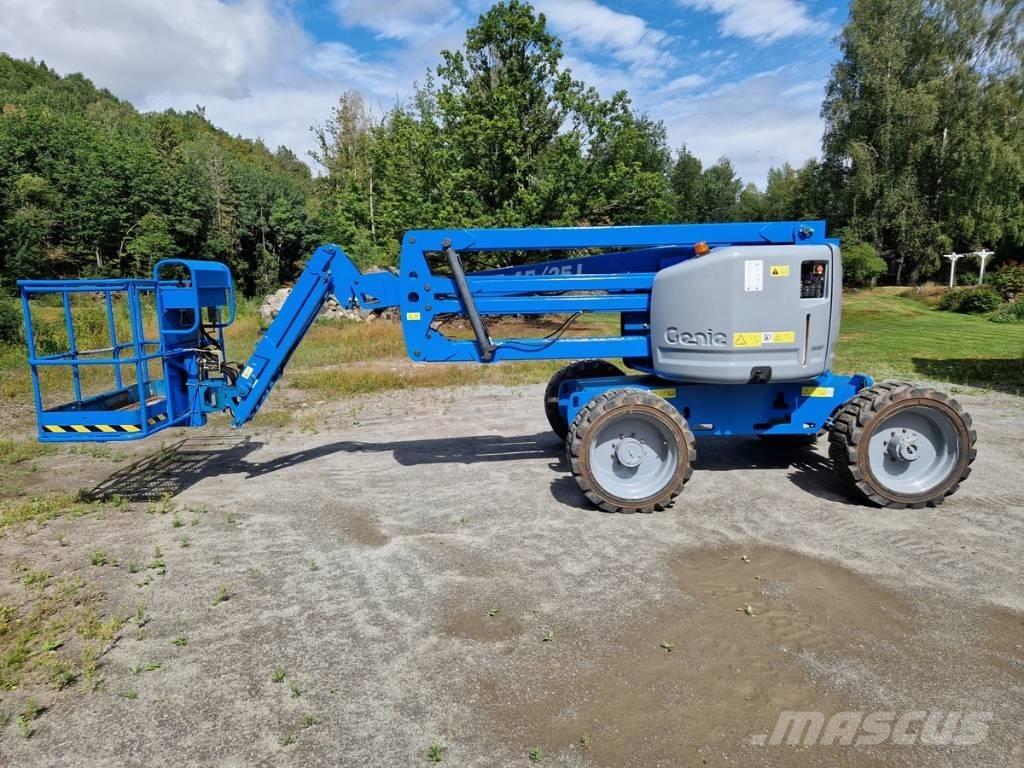 Genie Z 45/25 J Съчленени стрелови подемници