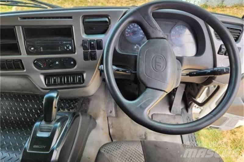 UD TRUCKS QUESTER Други