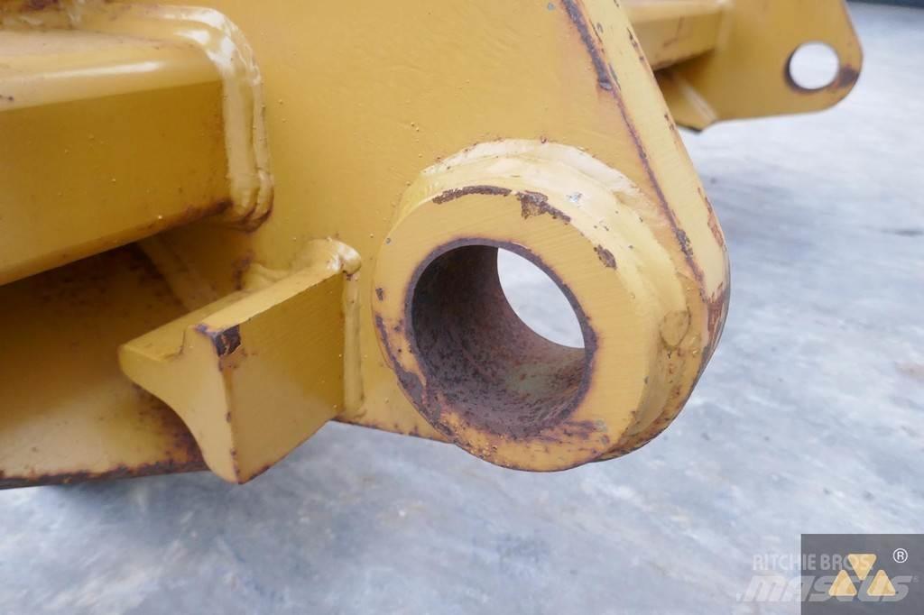 CAT 966/972 Forks Транспорт - Други