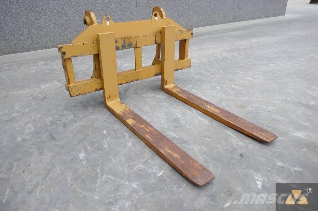 CAT 966/972 Forks Транспорт - Други