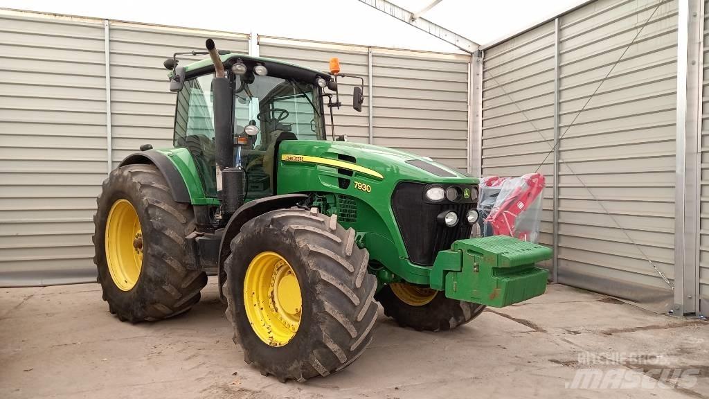 John Deere 7930 Трактори