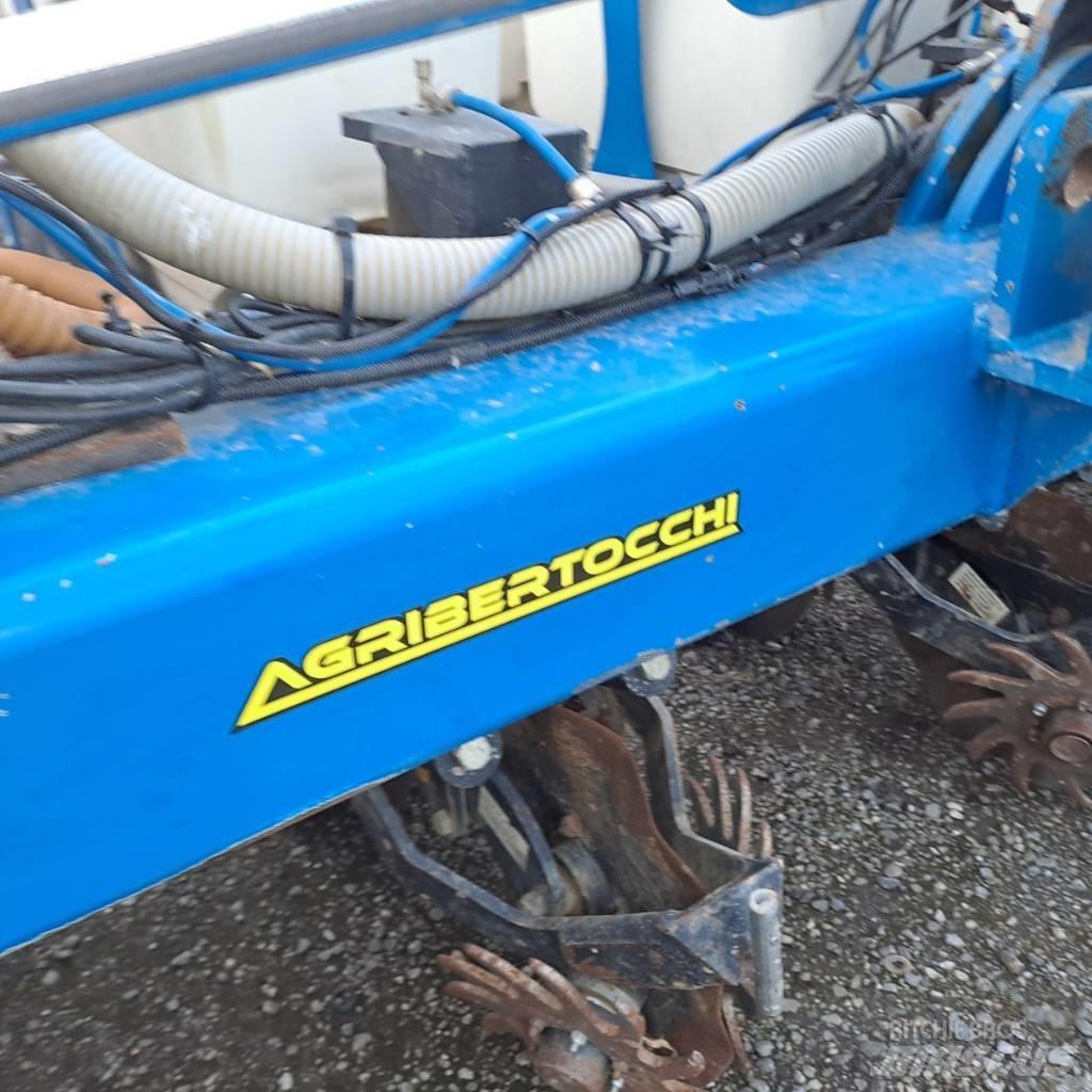 Kinze 3110 Машини за прецизно сеене