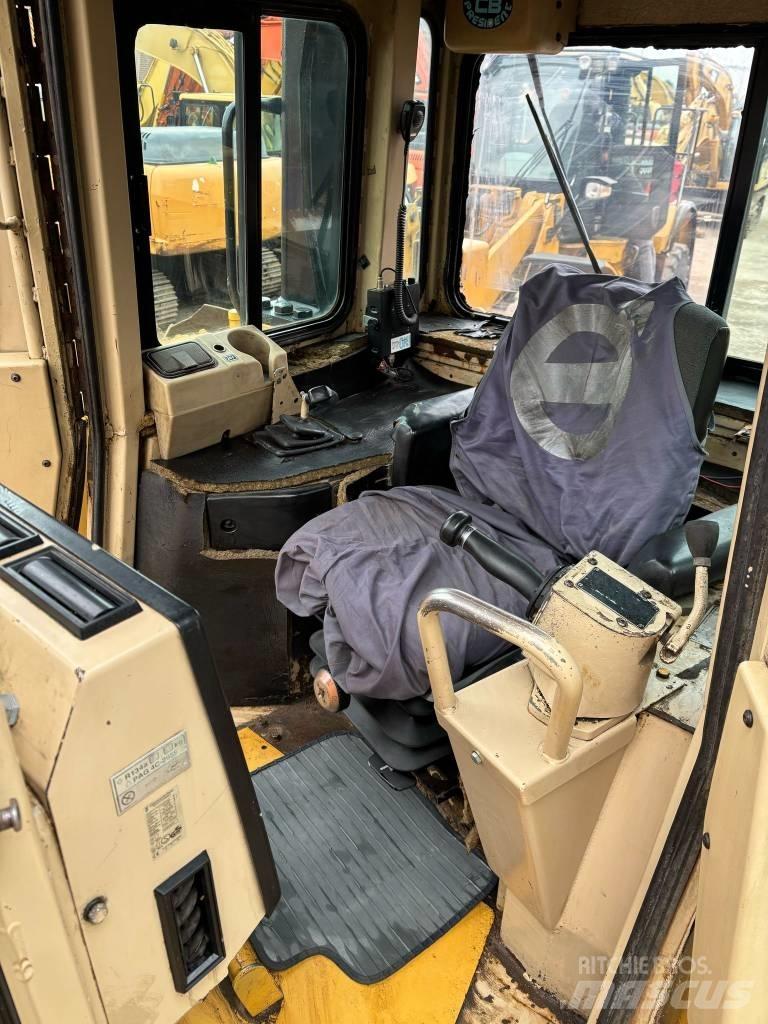 CAT D 8 R Верижни булдозери
