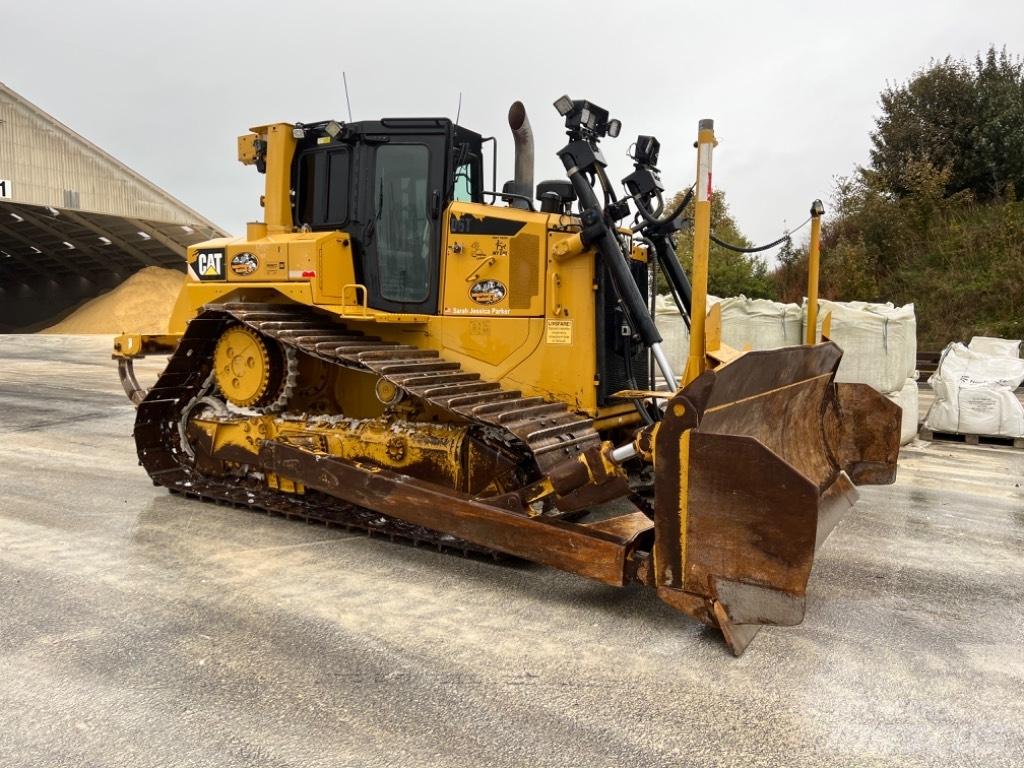 CAT D 6 T LGP Верижни булдозери
