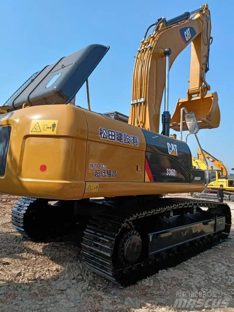 CAT 336 D2 Средни екскаватори 7т - 12т