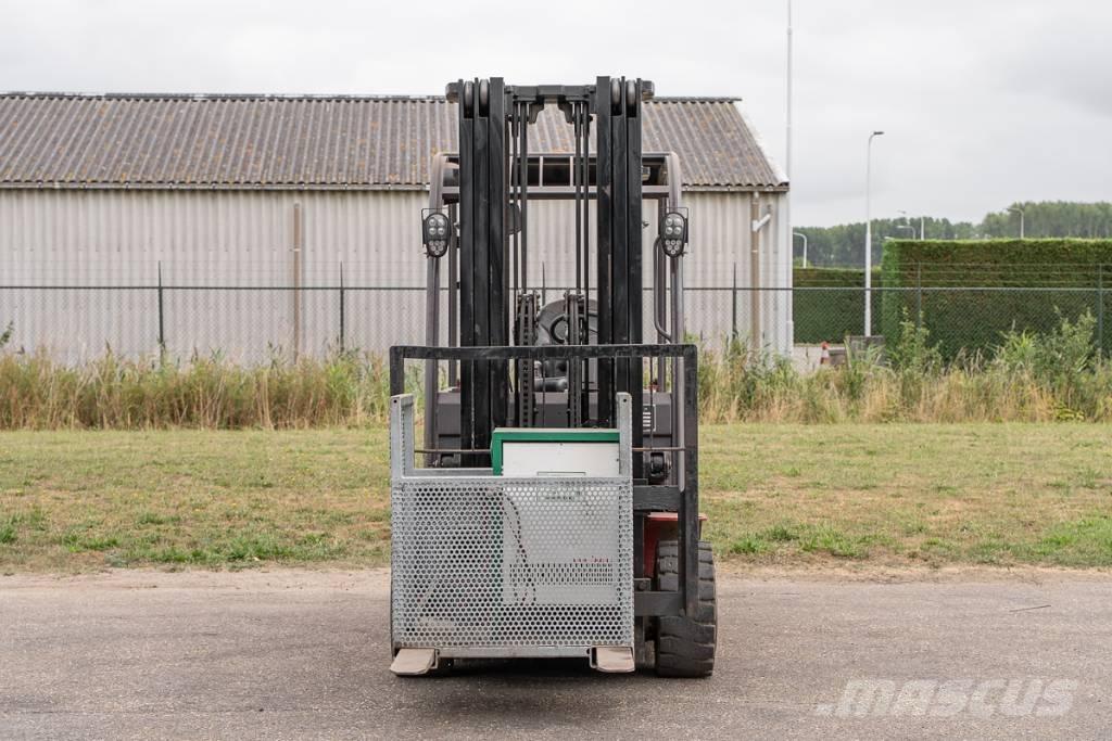 Manitou ME 435 Електрически вилични кари-повдигачи