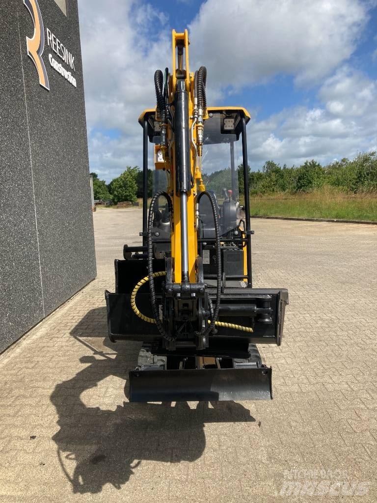 JCB 19 C-IE Мини екскаватори < 7 т