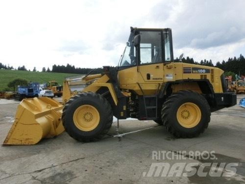 Komatsu WA100-5 Колесни товарачи