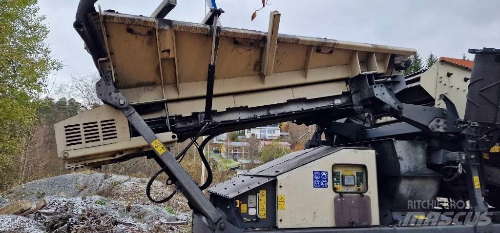 Metso ST 2.8 Мобилни скрийнери
