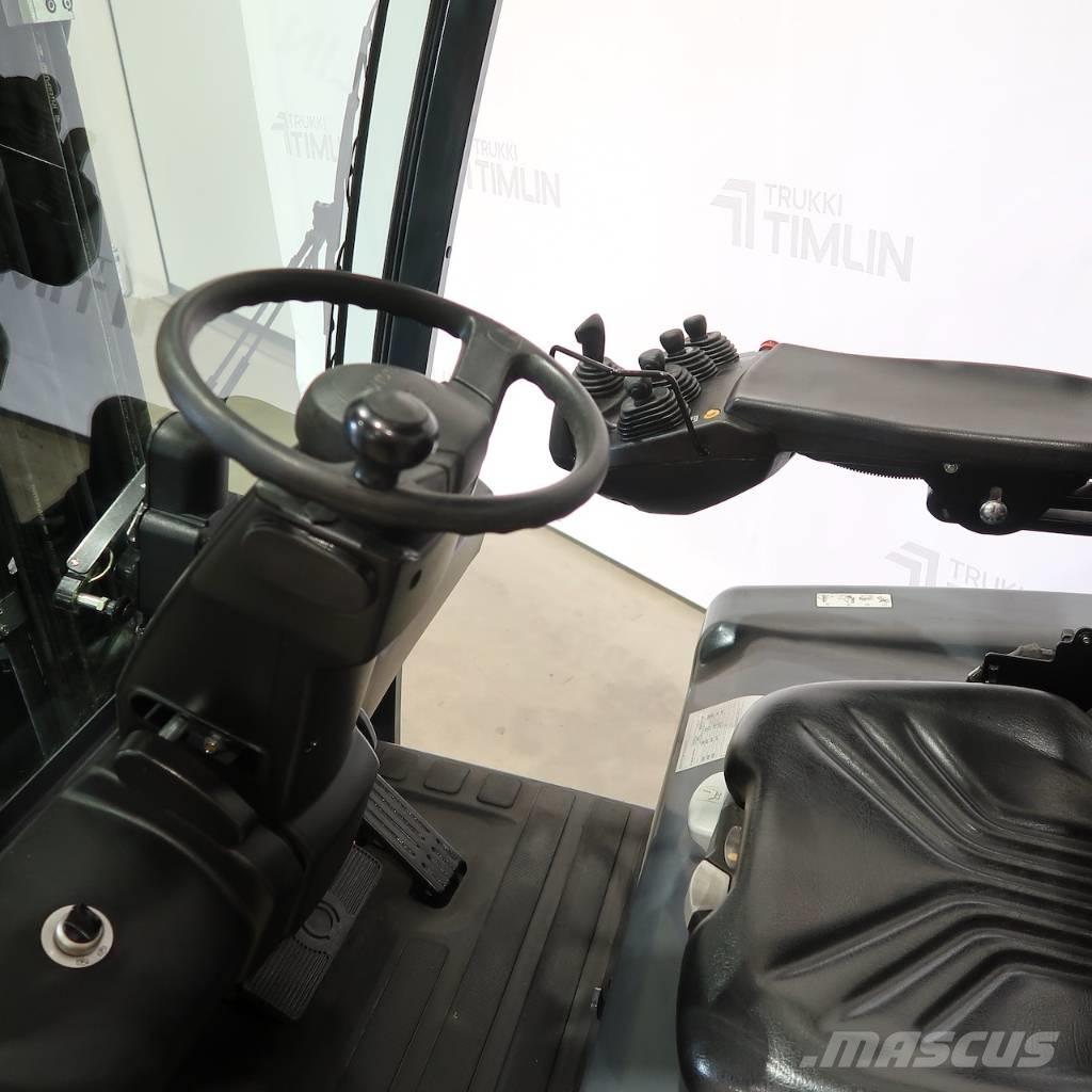 Toyota 8FBMT25 Електрически вилични кари-повдигачи
