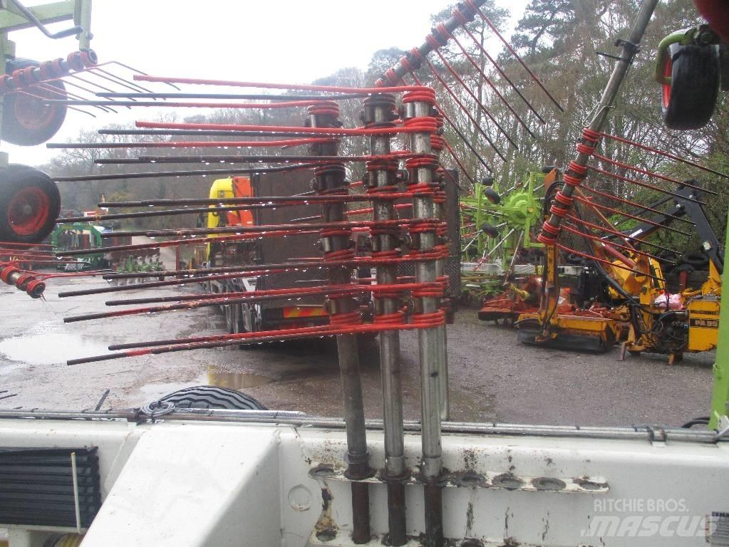 CLAAS Liner 3000 Гребла и сенообръщачки