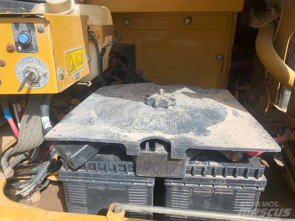 CAT 324 D NVT Верижен екскаватор