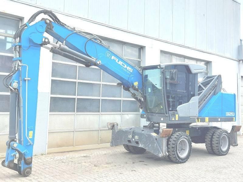 Fuchs MHL 320 F Оператори на отпадъци/индустрия

