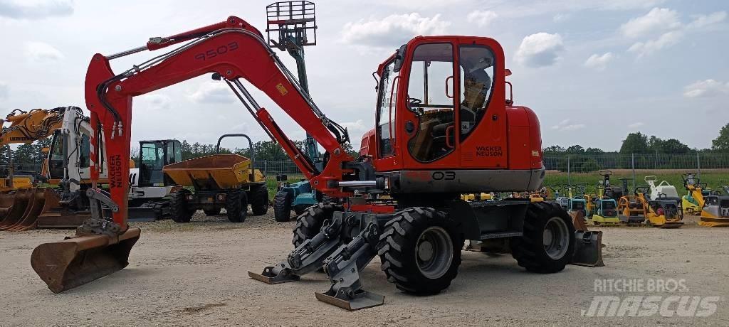 Wacker Neuson 9503 Колесни екскаватори
