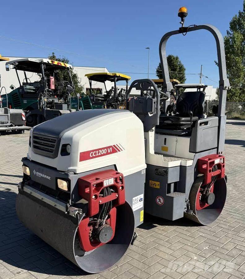 Dynapac CC 1200 VI Двойни барабанни ролки
