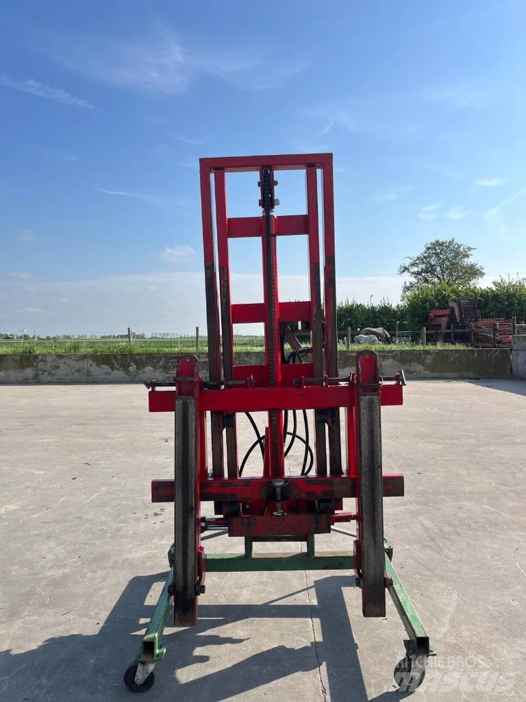 Wifo H1600/240 Челни товарачи и багери