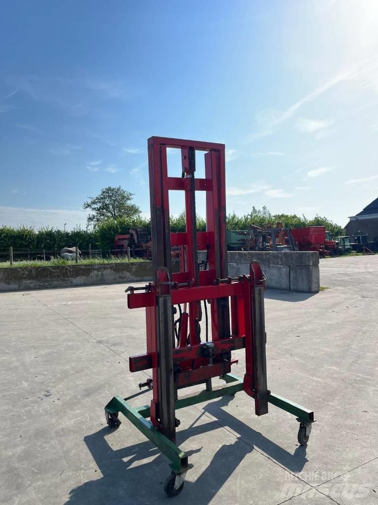 Wifo H1600/240 Челни товарачи и багери