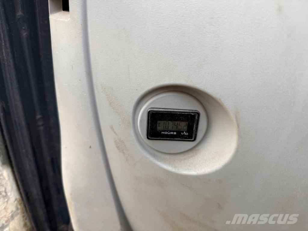 Kobelco SK 75 SR Средни екскаватори 7т - 12т