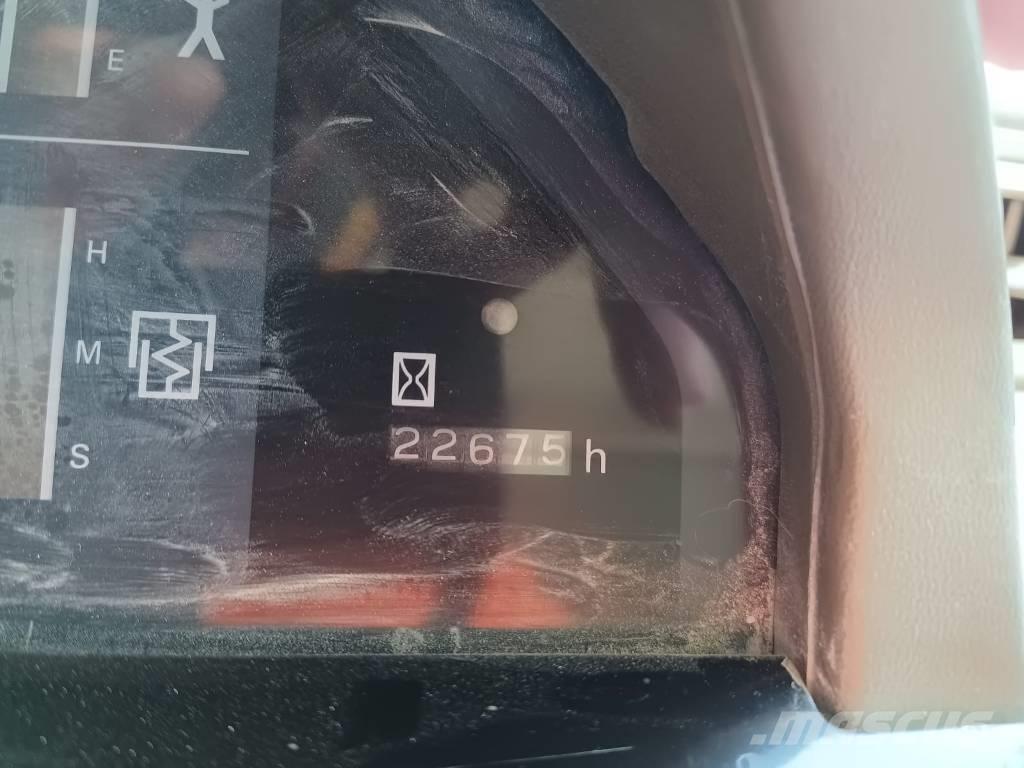 Komatsu HD 605-5 Твърди самосвали
