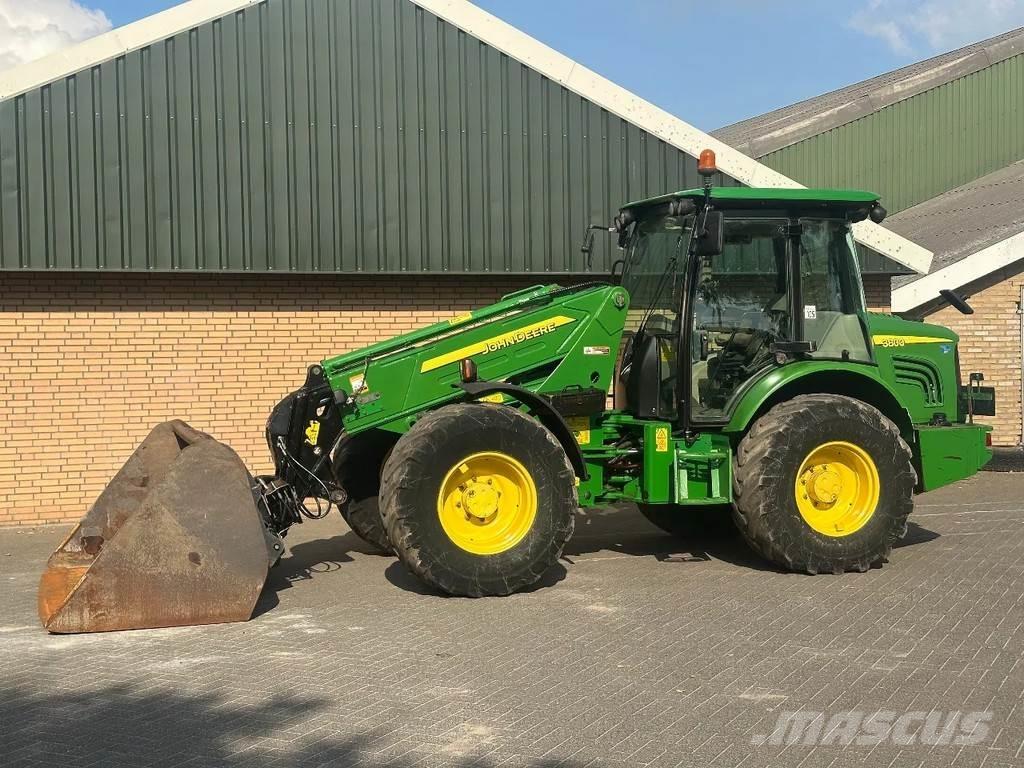 John Deere 3800 Колесни товарачи