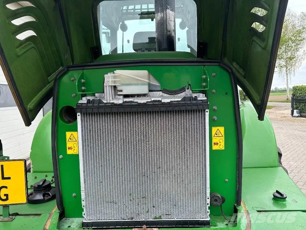 John Deere 3800 Колесни товарачи