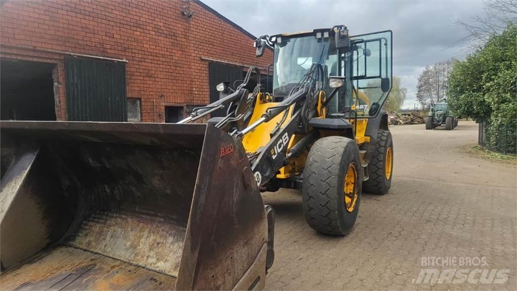 JCB 427 agri Колесни товарачи