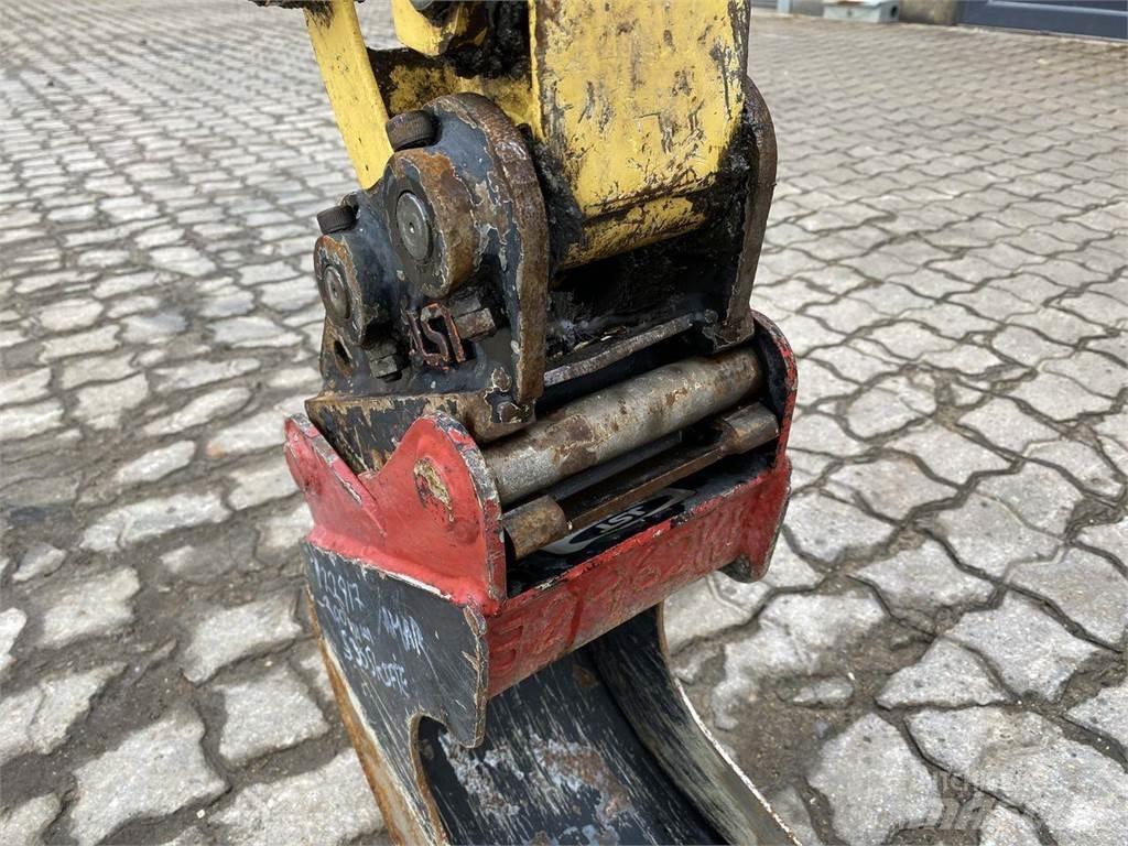 Yanmar VIO12 Колесни екскаватори