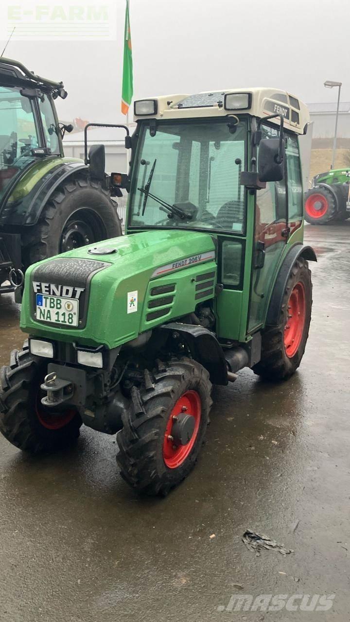Fendt 206 v V Трактори