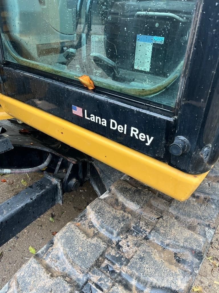 CAT 308 E 2 CR Средни екскаватори 7т - 12т