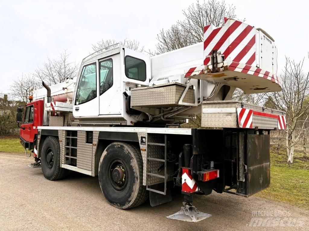 Tadano Faun ATF40G-2 Всъдеходни кранове