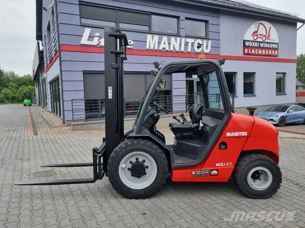 Manitou MSI 25 T Камиони за херавни местности