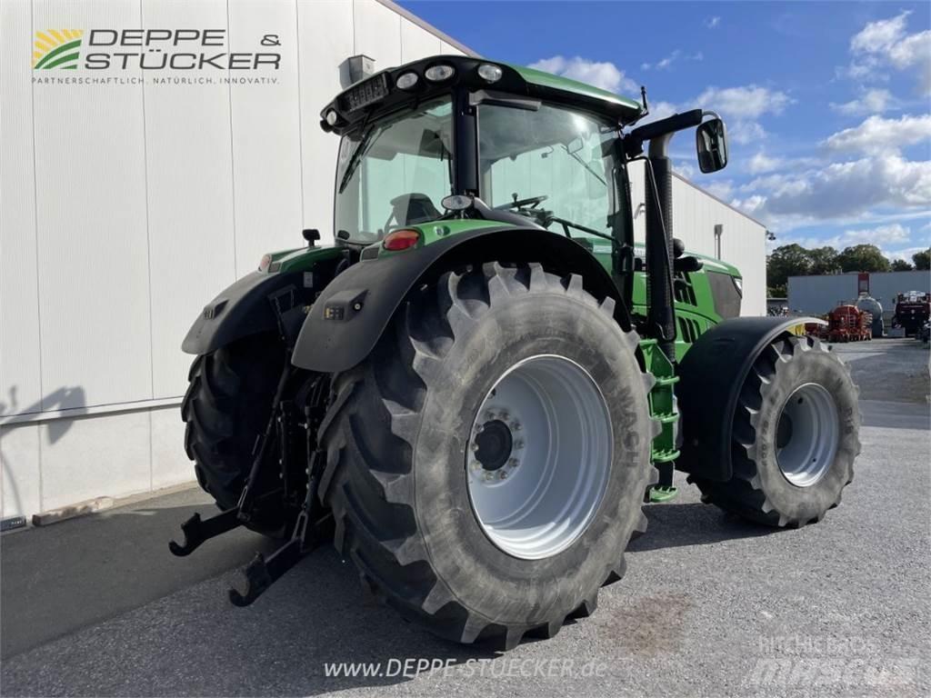 John Deere 6210R Трактори