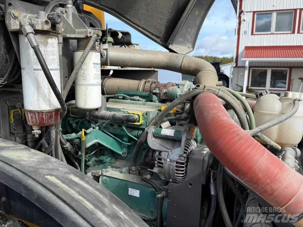 Volvo SD 135 B Еднобарабанни ролки
